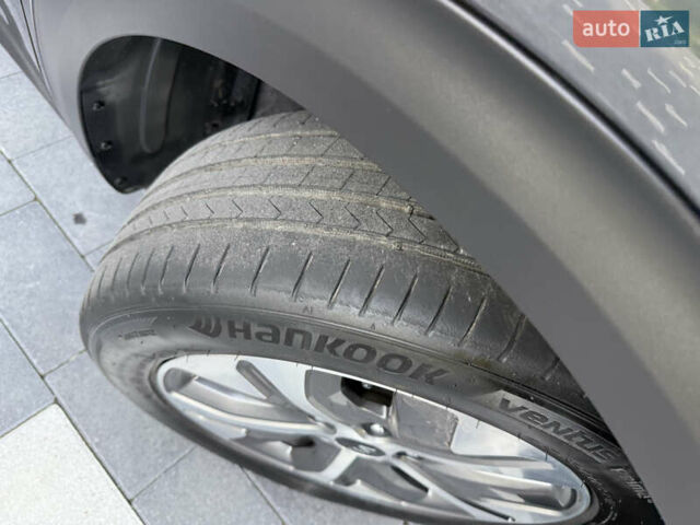 Сірий Кіа Niro, об'ємом двигуна 0 л та пробігом 70 тис. км за 19999 $, фото 8 на Automoto.ua