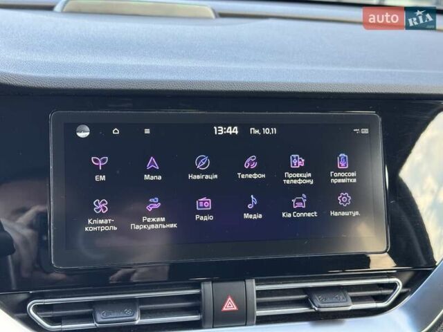 Серый Киа Niro, объемом двигателя 0 л и пробегом 142 тыс. км за 18900 $, фото 22 на Automoto.ua