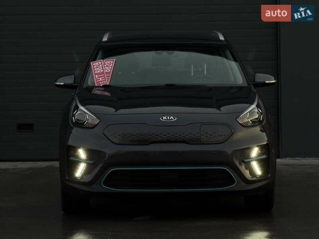 Серый Киа Niro, объемом двигателя 0 л и пробегом 164 тыс. км за 17550 $, фото 3 на Automoto.ua