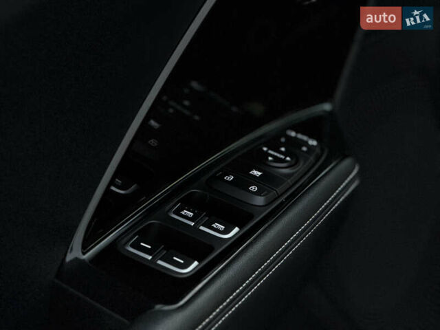 Серый Киа Niro, объемом двигателя 0 л и пробегом 164 тыс. км за 17550 $, фото 36 на Automoto.ua