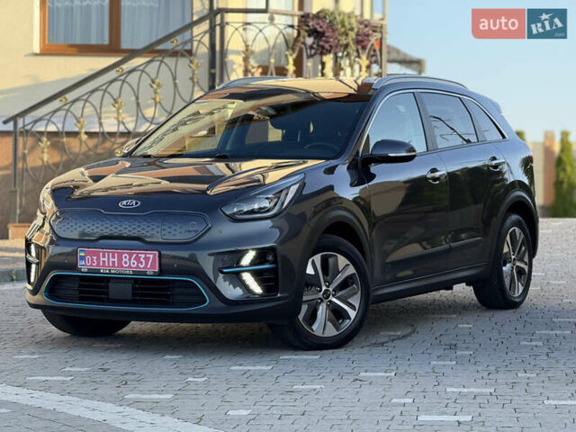Серый Киа Niro, объемом двигателя 0 л и пробегом 145 тыс. км за 18800 $, фото 12 на Automoto.ua