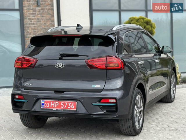 Серый Киа Niro, объемом двигателя 0 л и пробегом 139 тыс. км за 18900 $, фото 26 на Automoto.ua