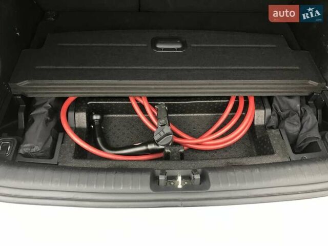 Серый Киа Niro, объемом двигателя 0 л и пробегом 90 тыс. км за 19900 $, фото 16 на Automoto.ua
