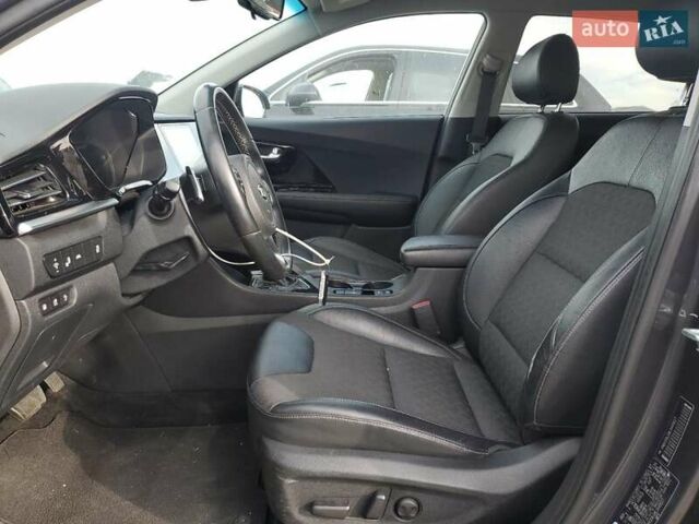 Серый Киа Niro, объемом двигателя 1.6 л и пробегом 57 тыс. км за 3300 $, фото 6 на Automoto.ua