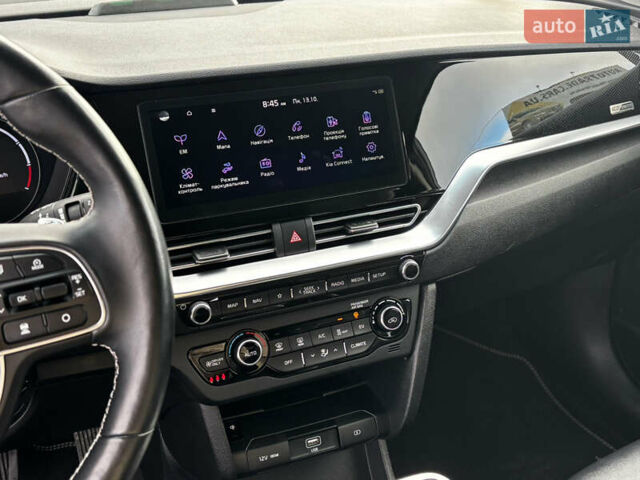 Серый Киа Niro, объемом двигателя 0 л и пробегом 112 тыс. км за 20800 $, фото 16 на Automoto.ua