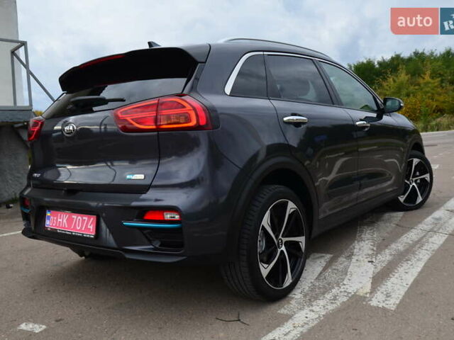 Серый Киа Niro, объемом двигателя 0 л и пробегом 77 тыс. км за 19950 $, фото 32 на Automoto.ua