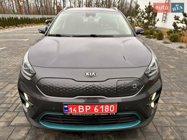 Серый Киа Niro, объемом двигателя 0 л и пробегом 77 тыс. км за 19500 $, фото 10 на Automoto.ua