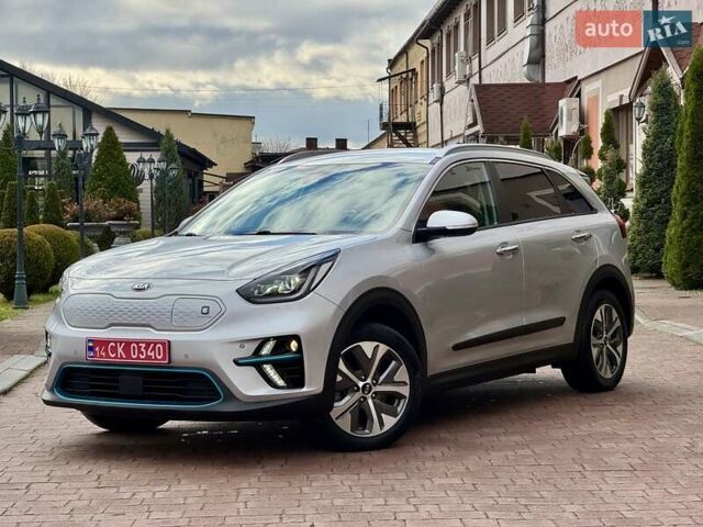 Сірий Кіа Niro, об'ємом двигуна 0 л та пробігом 118 тис. км за 19300 $, фото 8 на Automoto.ua