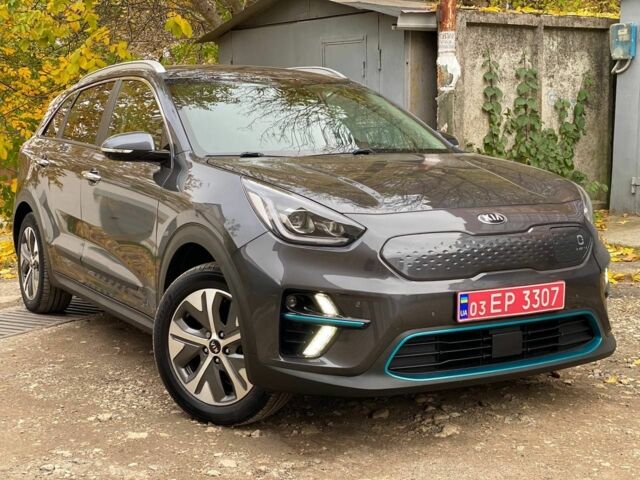 Киа Niro 2020 в Тернополе на Automoto.ua Серый Киа Niro, объемом двигателя 0 л и пробегом 149 тыс. км за 18700 $, фото 2 на Automoto.ua