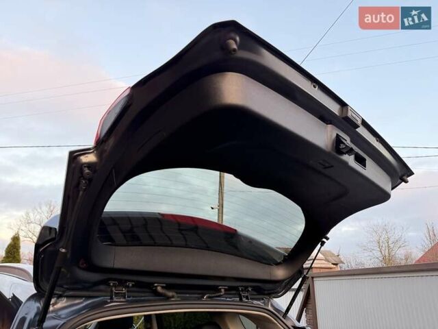 Сірий Кіа Niro, об'ємом двигуна 0 л та пробігом 118 тис. км за 20499 $, фото 90 на Automoto.ua