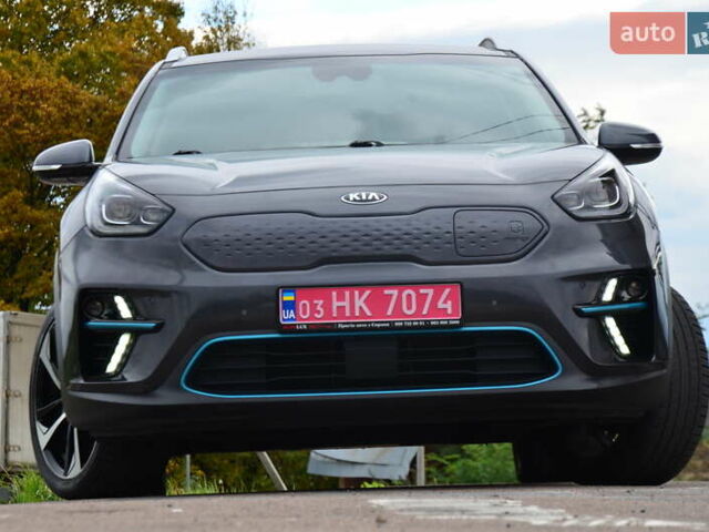 Серый Киа Niro, объемом двигателя 0 л и пробегом 77 тыс. км за 19950 $, фото 24 на Automoto.ua