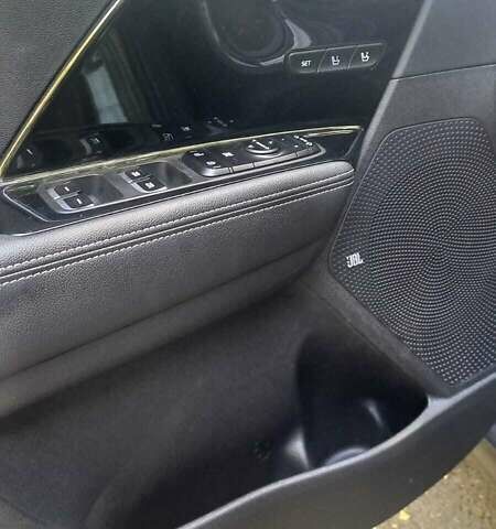Серый Киа Niro, объемом двигателя 0 л и пробегом 75 тыс. км за 23200 $, фото 20 на Automoto.ua