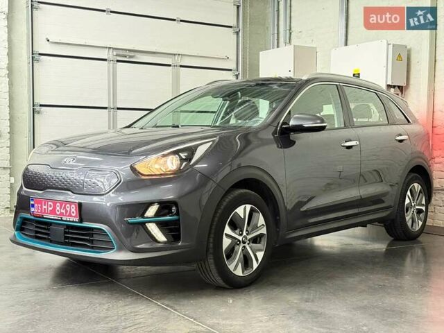 Сірий Кіа Niro, об'ємом двигуна 0 л та пробігом 114 тис. км за 18329 $, фото 1 на Automoto.ua