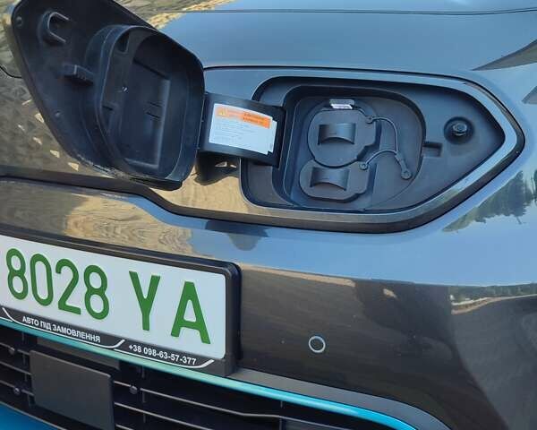 Серый Киа Niro, объемом двигателя 0 л и пробегом 49 тыс. км за 23000 $, фото 9 на Automoto.ua