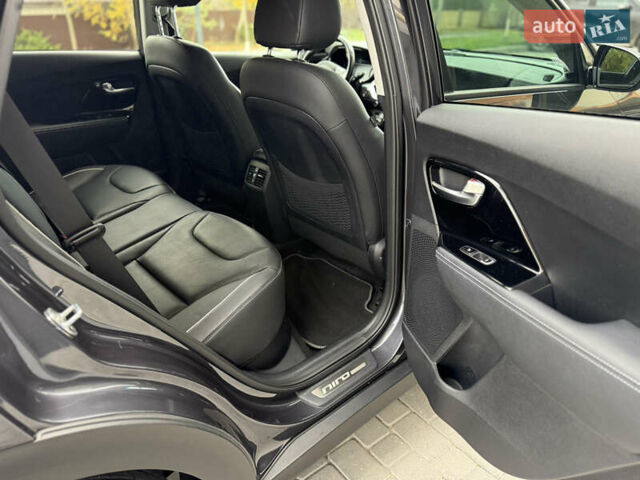 Кіа Niro 2020 у Вінниці на Automoto.ua Сірий Кіа Niro, об'ємом двигуна 0 л та пробігом 157 тис. км за 19500 $, фото 23 на Automoto.ua