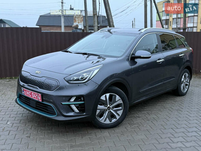Серый Киа Niro, объемом двигателя 0 л и пробегом 159 тыс. км за 19800 $, фото 1 на Automoto.ua