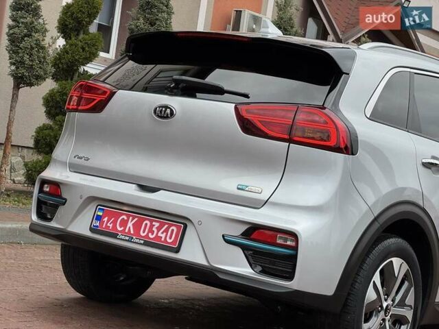Сірий Кіа Niro, об'ємом двигуна 0 л та пробігом 118 тис. км за 19300 $, фото 55 на Automoto.ua