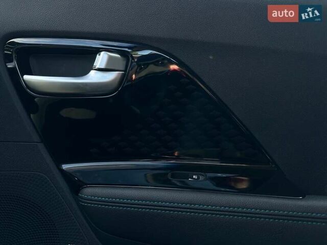 Серый Киа Niro, объемом двигателя 0 л и пробегом 97 тыс. км за 23200 $, фото 66 на Automoto.ua