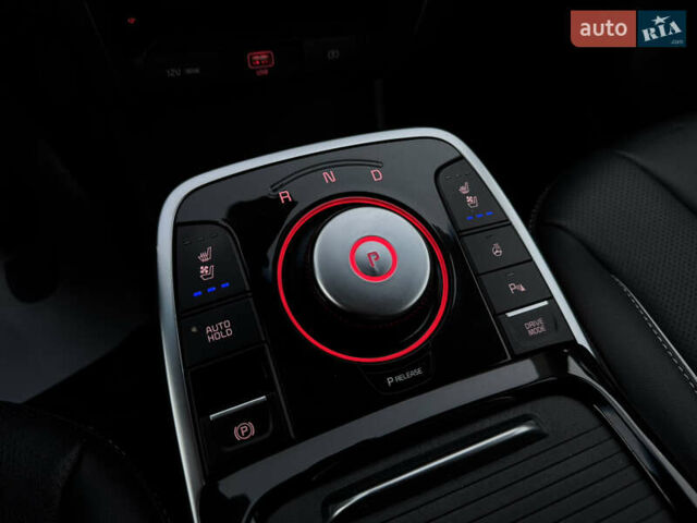 Серый Киа Niro, объемом двигателя 0 л и пробегом 142 тыс. км за 17700 $, фото 55 на Automoto.ua