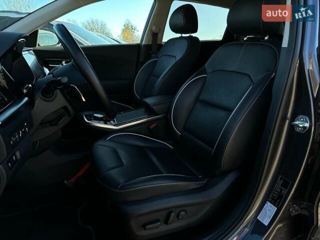 Сірий Кіа Niro, об'ємом двигуна 0 л та пробігом 58 тис. км за 23400 $, фото 33 на Automoto.ua