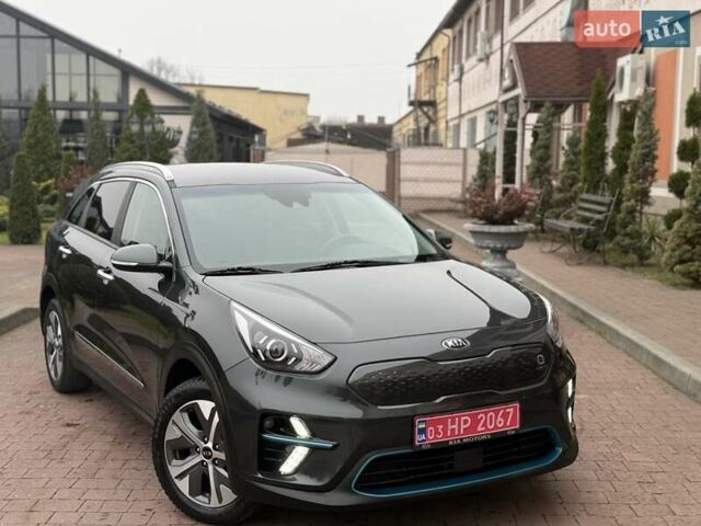 Серый Киа Niro, объемом двигателя 0 л и пробегом 125 тыс. км за 18950 $, фото 14 на Automoto.ua