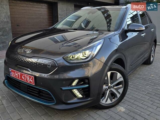 Серый Киа Niro, объемом двигателя 0 л и пробегом 144 тыс. км за 17250 $, фото 14 на Automoto.ua