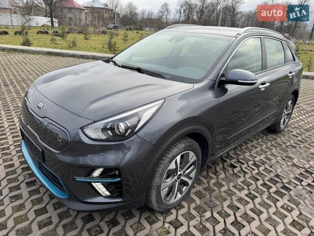 Сірий Кіа Niro, об'ємом двигуна 0 л та пробігом 150 тис. км за 17350 $, фото 6 на Automoto.ua