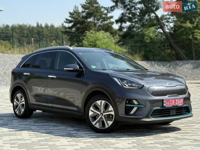 Сірий Кіа Niro, об'ємом двигуна 0 л та пробігом 82 тис. км за 20500 $, фото 10 на Automoto.ua