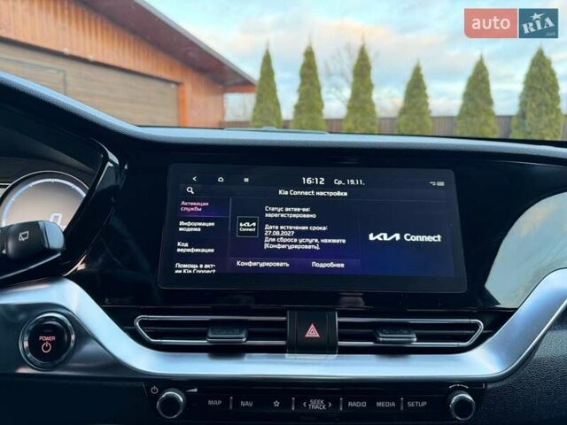Сірий Кіа Niro, об'ємом двигуна 0 л та пробігом 118 тис. км за 20499 $, фото 52 на Automoto.ua
