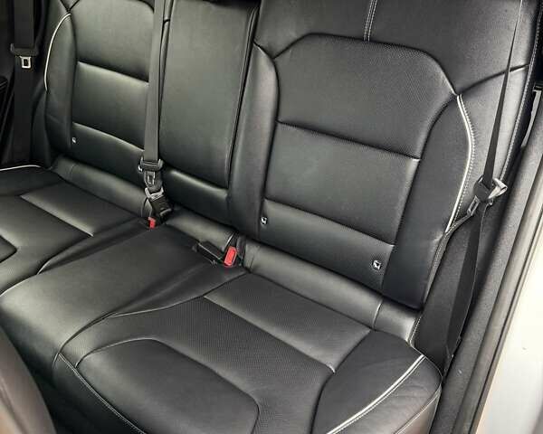 Сірий Кіа Niro, об'ємом двигуна 0 л та пробігом 71 тис. км за 21999 $, фото 61 на Automoto.ua