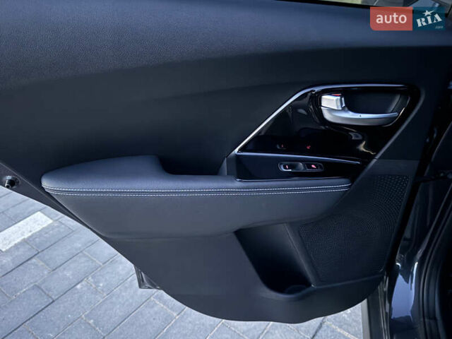 Серый Киа Niro, объемом двигателя 0 л и пробегом 112 тыс. км за 20300 $, фото 37 на Automoto.ua