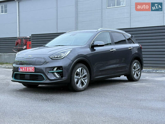 Серый Киа Niro, объемом двигателя 0 л и пробегом 165 тыс. км за 18000 $, фото 2 на Automoto.ua