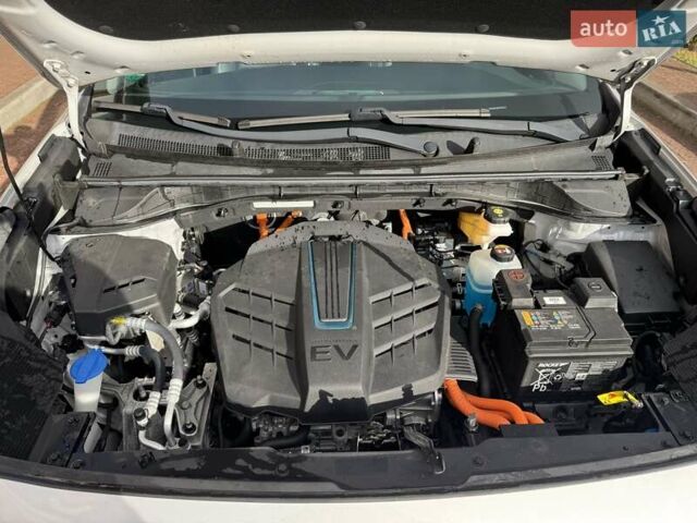 Сірий Кіа Niro, об'ємом двигуна 0 л та пробігом 118 тис. км за 19300 $, фото 135 на Automoto.ua