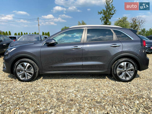 Сірий Кіа Niro, об'ємом двигуна 0 л та пробігом 116 тис. км за 21800 $, фото 20 на Automoto.ua