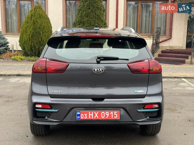 Серый Киа Niro, объемом двигателя 0 л и пробегом 158 тыс. км за 17750 $, фото 19 на Automoto.ua
