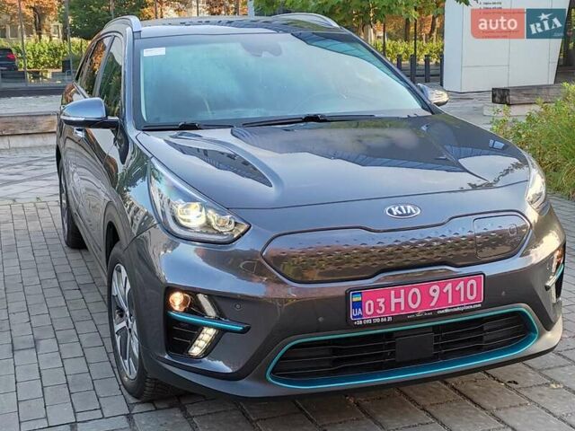 Киа Niro 2020 в Ровно на Automoto.ua Серый Киа Niro, объемом двигателя 0 л и пробегом 125 тыс. км за 19850 $, фото 42 на Automoto.ua