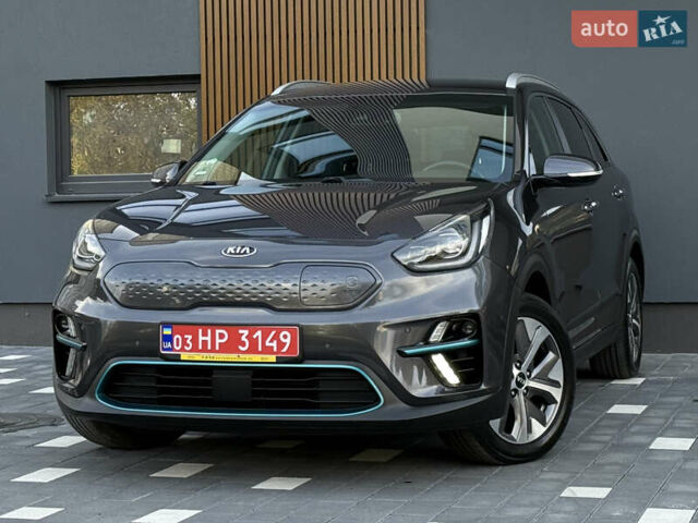 Киа Niro 2020 в Трускавце на Automoto.ua Серый Киа Niro, объемом двигателя 0 л и пробегом 70 тыс. км за 19250 $, фото 15 на Automoto.ua