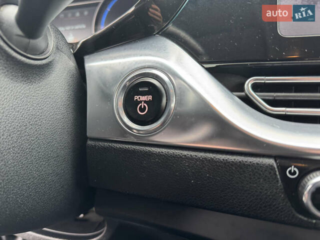 Серый Киа Niro, объемом двигателя 0 л и пробегом 158 тыс. км за 17750 $, фото 74 на Automoto.ua