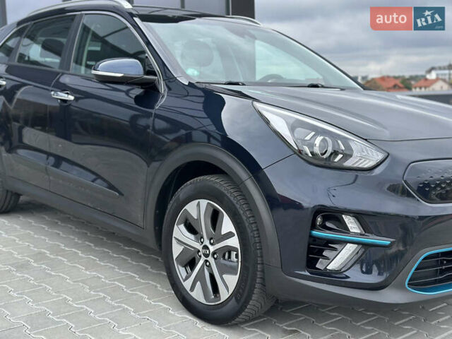 Серый Киа Niro, объемом двигателя 0 л и пробегом 128 тыс. км за 19400 $, фото 24 на Automoto.ua