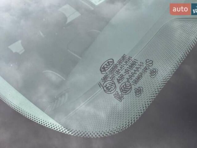 Серый Киа Niro, объемом двигателя 0 л и пробегом 147 тыс. км за 18800 $, фото 48 на Automoto.ua