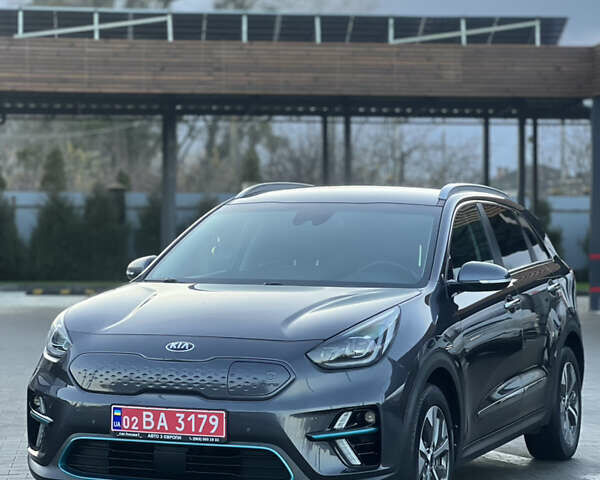 Серый Киа Niro, объемом двигателя 0 л и пробегом 133 тыс. км за 19500 $, фото 1 на Automoto.ua