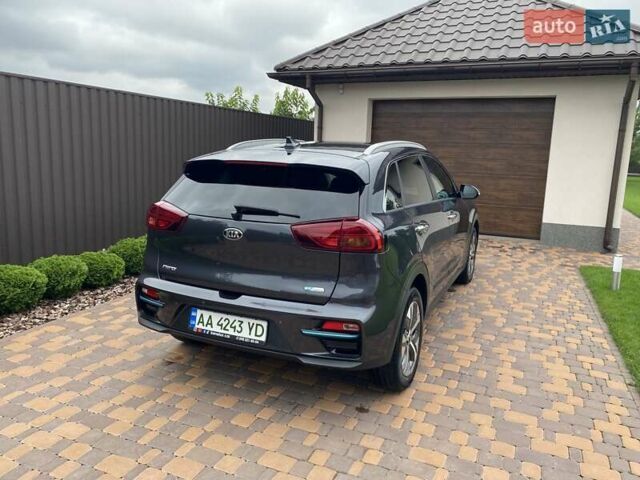 Серый Киа Niro, объемом двигателя 0 л и пробегом 117 тыс. км за 20470 $, фото 8 на Automoto.ua