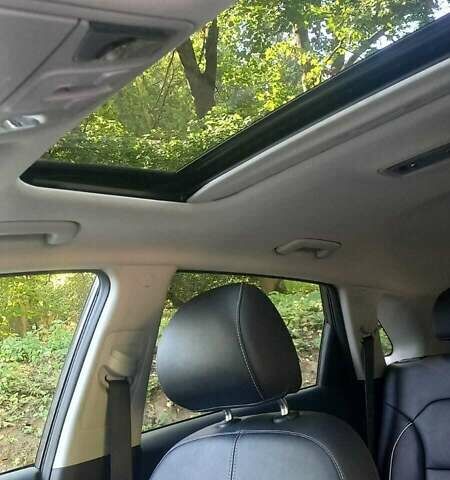 Серый Киа Niro, объемом двигателя 0 л и пробегом 75 тыс. км за 23200 $, фото 16 на Automoto.ua