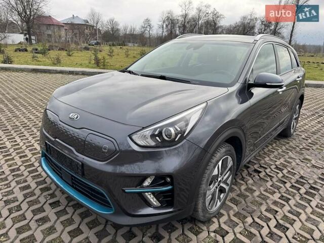 Сірий Кіа Niro, об'ємом двигуна 0 л та пробігом 150 тис. км за 17350 $, фото 1 на Automoto.ua