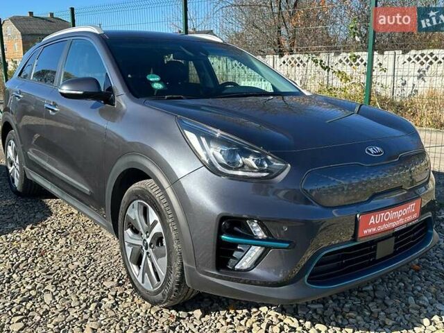 Сірий Кіа Niro, об'ємом двигуна 0 л та пробігом 58 тис. км за 23400 $, фото 26 на Automoto.ua