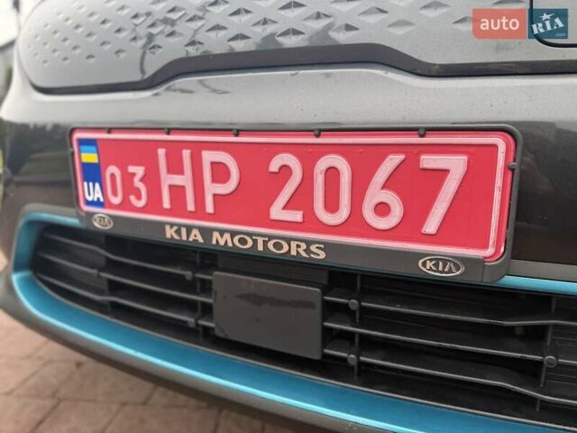 Серый Киа Niro, объемом двигателя 0 л и пробегом 125 тыс. км за 18950 $, фото 7 на Automoto.ua