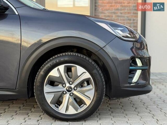 Сірий Кіа Niro, об'ємом двигуна 0 л та пробігом 135 тис. км за 17500 $, фото 30 на Automoto.ua