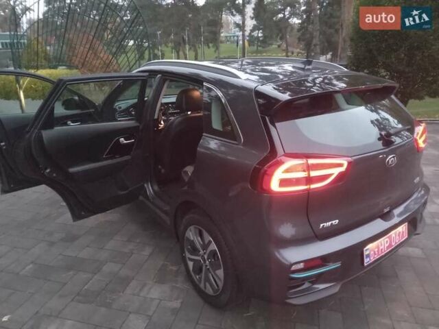 Киа Niro 2020 в Ирпене на Automoto.ua Серый Киа Niro, объемом двигателя 0 л и пробегом 99 тыс. км за 20490 $, фото 31 на Automoto.ua