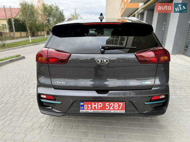 Кіа Niro 2020 у Вінниці на Automoto.ua Сірий Кіа Niro, об'ємом двигуна 0 л та пробігом 157 тис. км за 19500 $, фото 10 на Automoto.ua