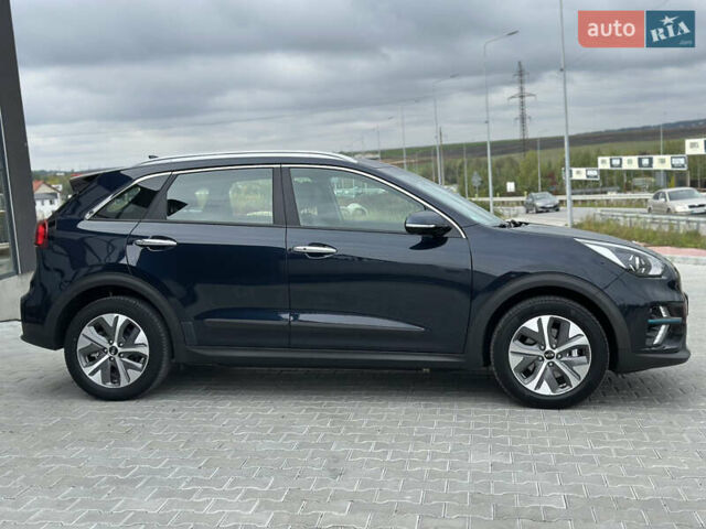 Серый Киа Niro, объемом двигателя 0 л и пробегом 128 тыс. км за 19400 $, фото 6 на Automoto.ua